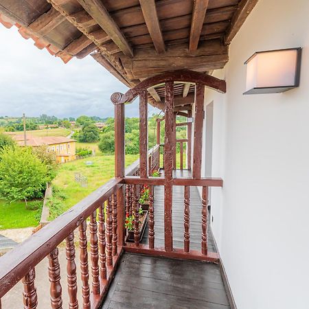 Hotel R Santillana ซันติยานาเดลมาร์ ภายนอก รูปภาพ