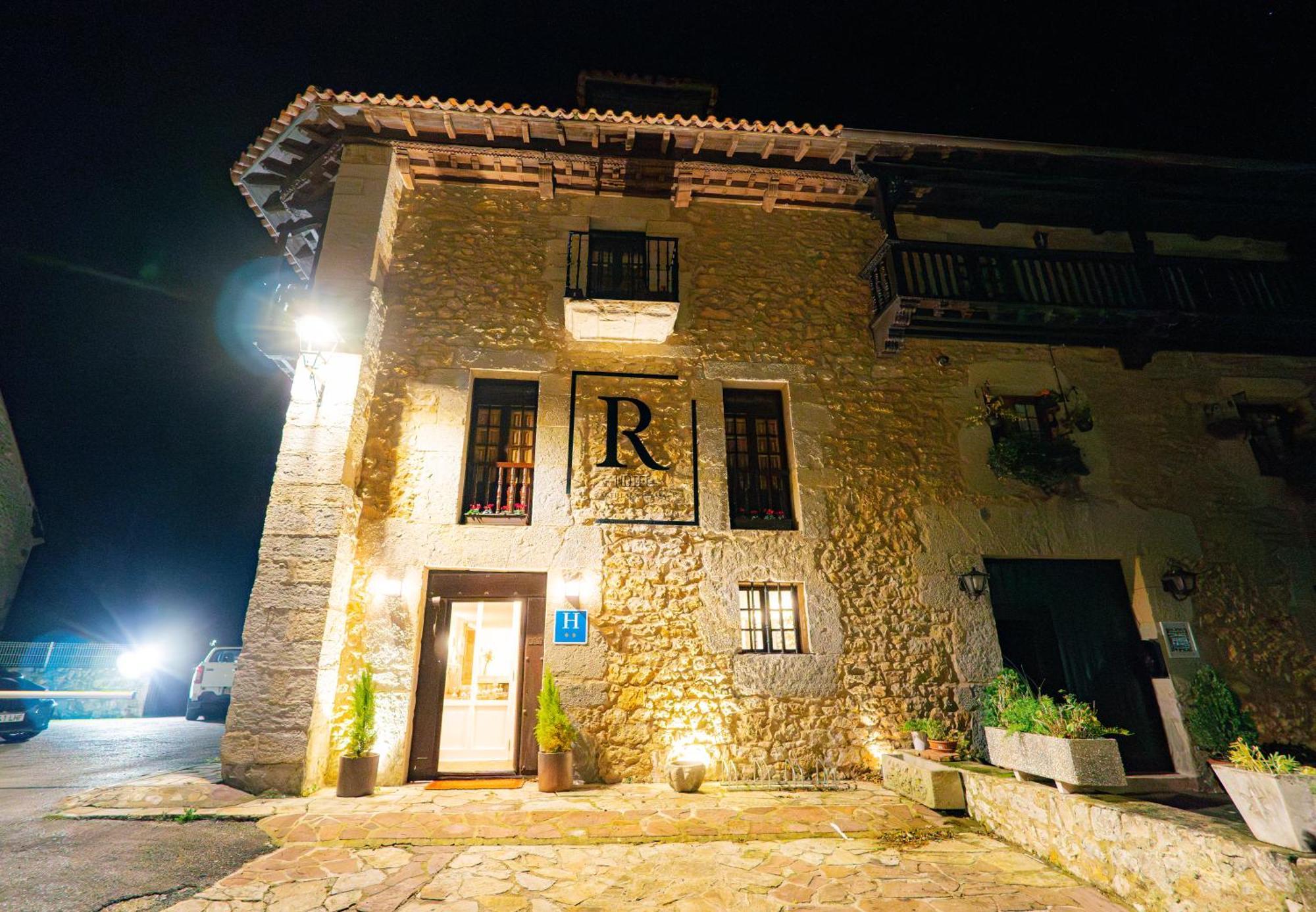 Hotel R Santillana ซันติยานาเดลมาร์ ภายนอก รูปภาพ