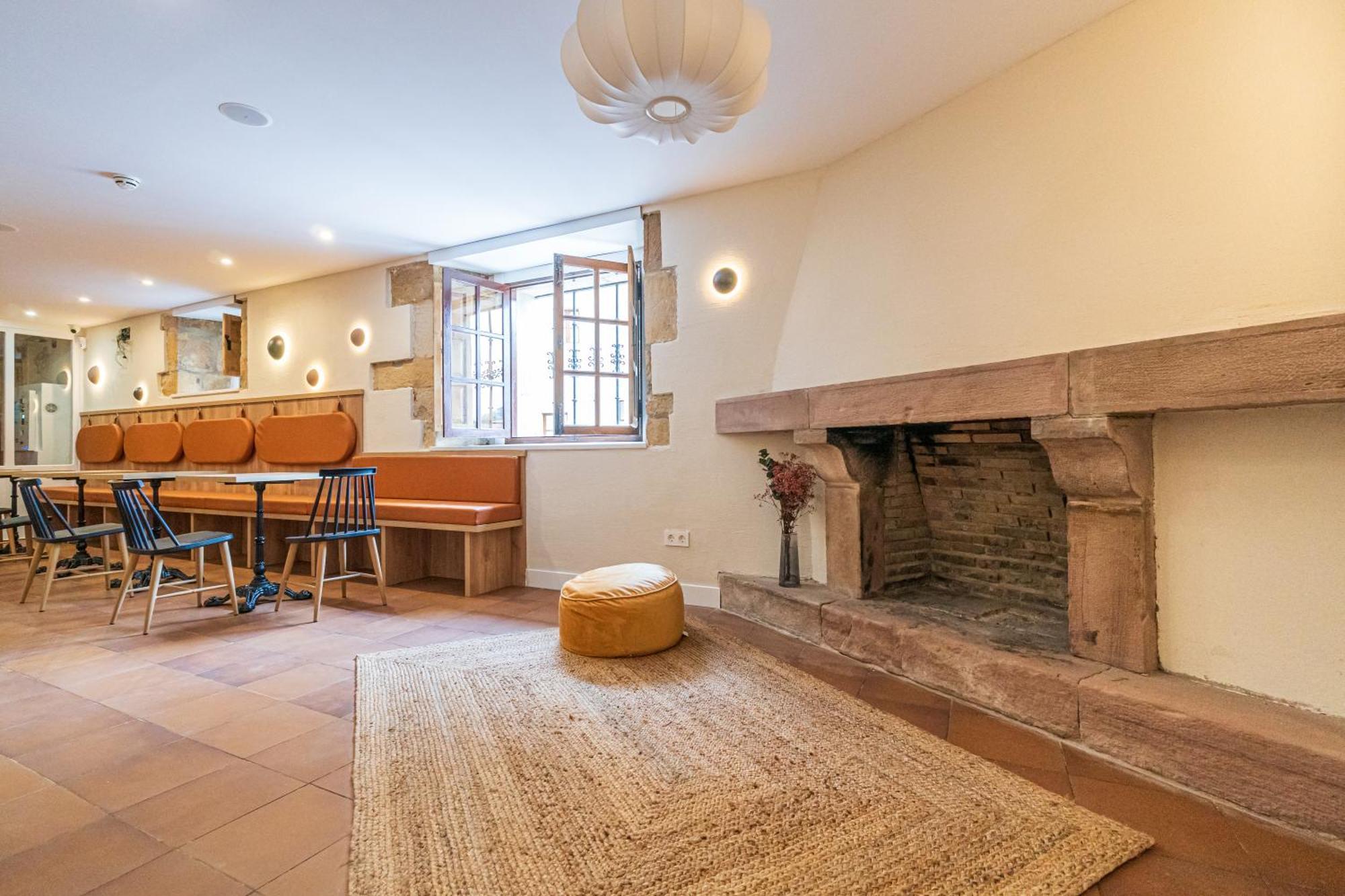 Hotel R Santillana ซันติยานาเดลมาร์ ภายนอก รูปภาพ