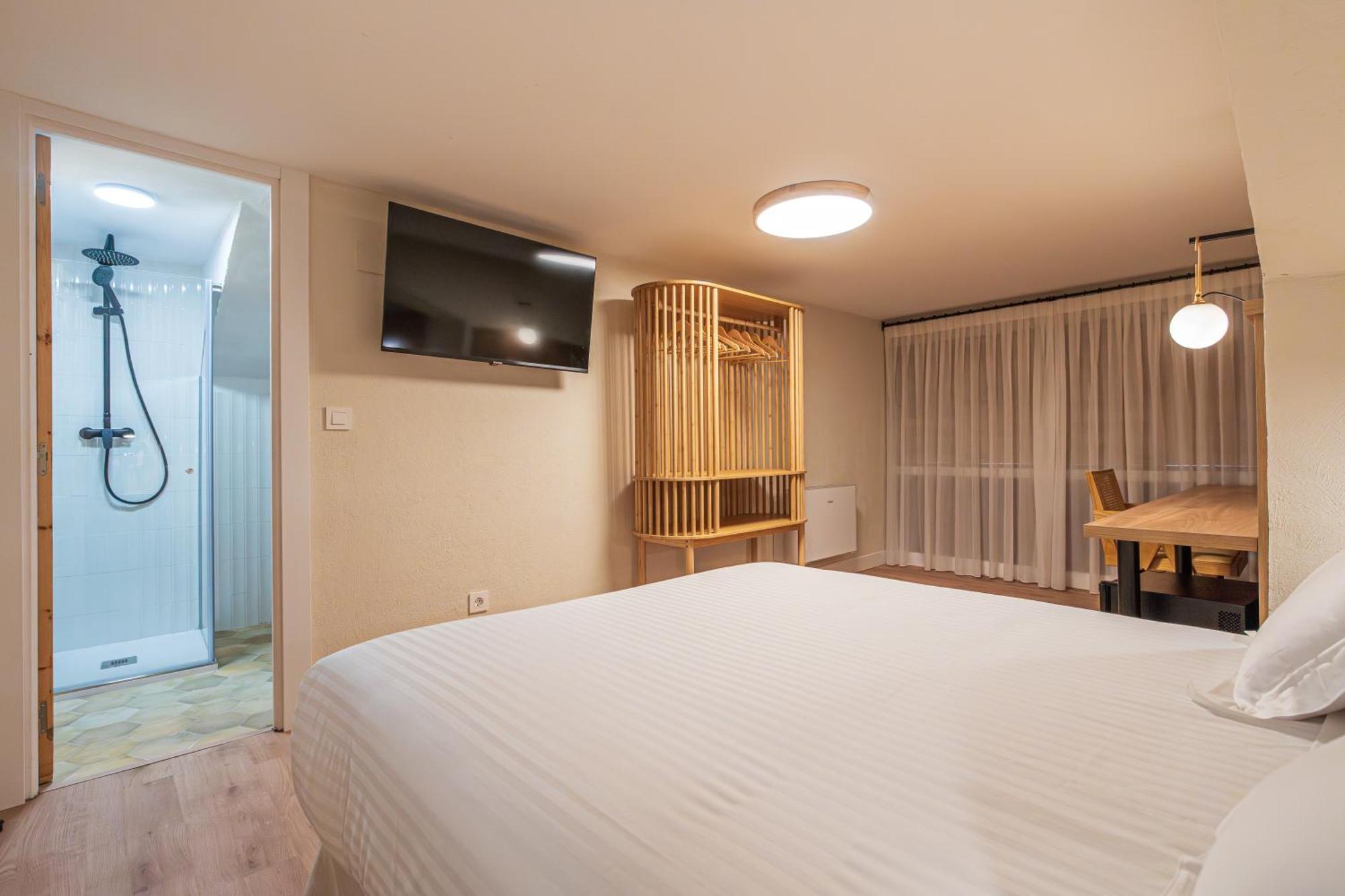 Hotel R Santillana ซันติยานาเดลมาร์ ภายนอก รูปภาพ