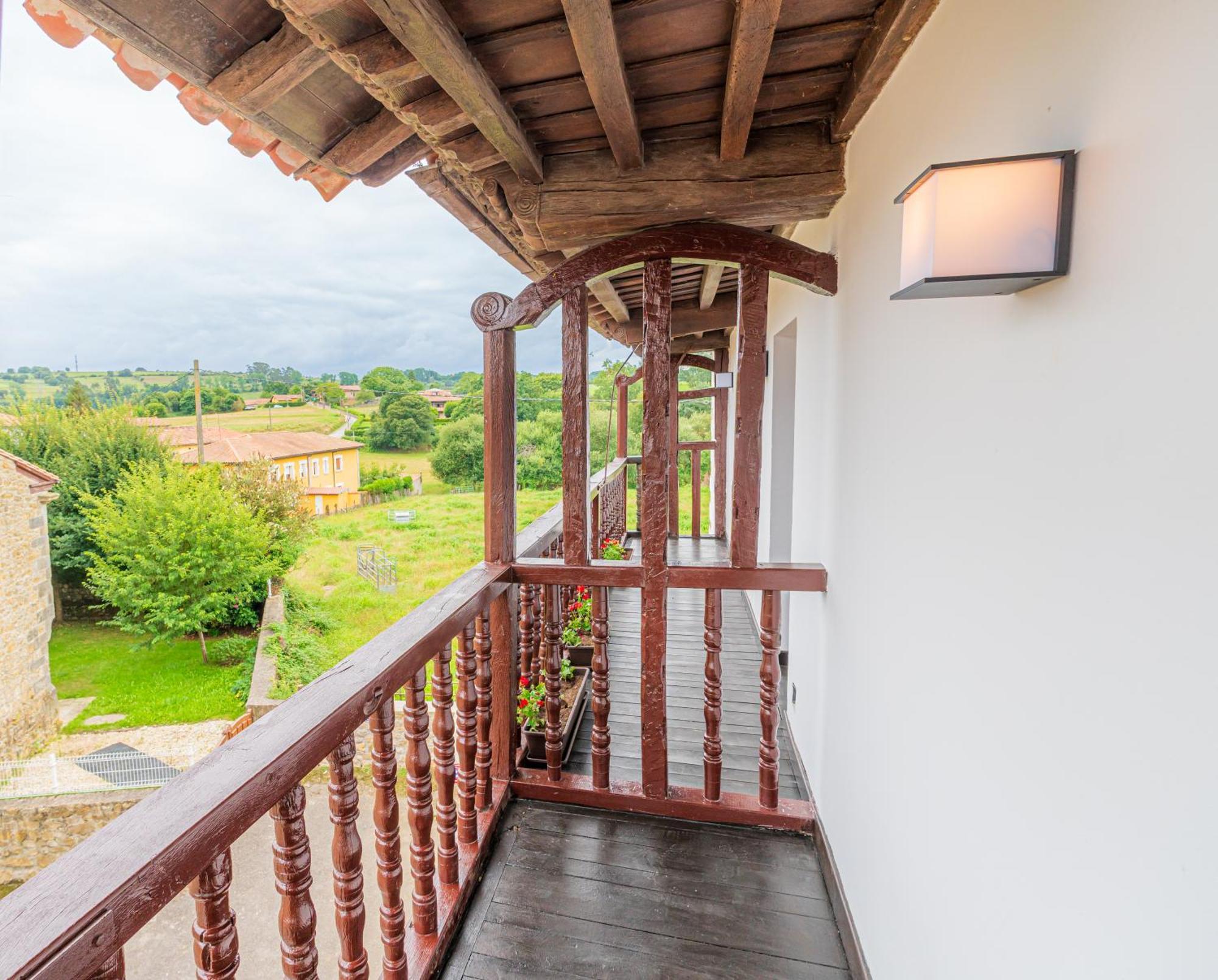 Hotel R Santillana ซันติยานาเดลมาร์ ภายนอก รูปภาพ
