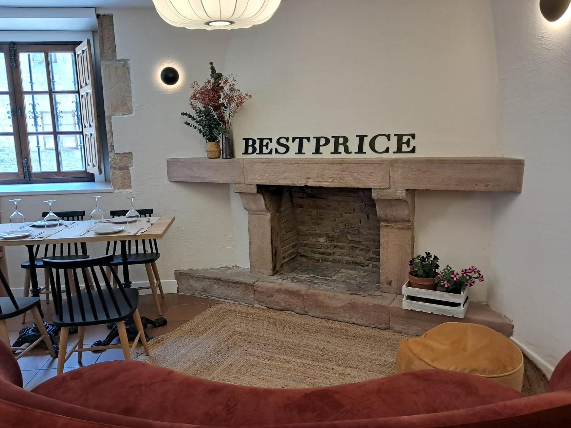 Hotel R Santillana ซันติยานาเดลมาร์ ภายนอก รูปภาพ